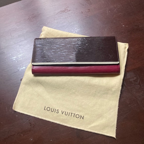 Wallet - Picture 3 of 3